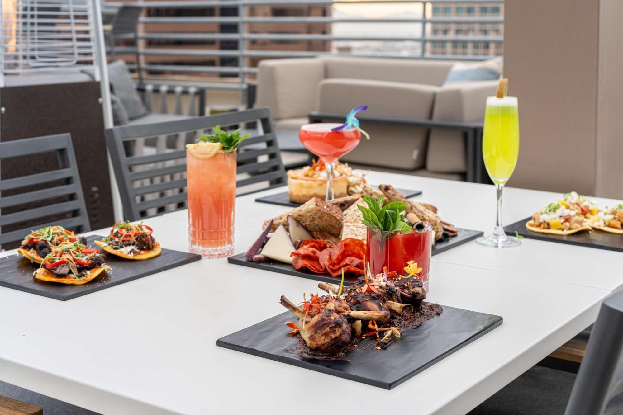 Hilton Garden Inn Phoenix Downtown Екстериор снимка