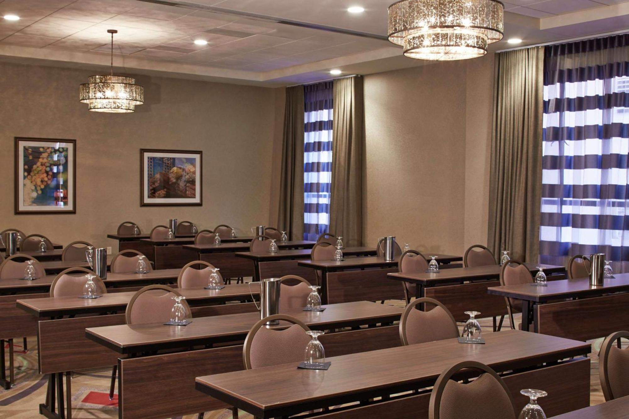 Hilton Garden Inn Phoenix Downtown Екстериор снимка